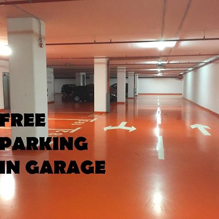 Nova Galerija West App Mary - Parking In Garage Lägenhet Zagreb Exteriör bild